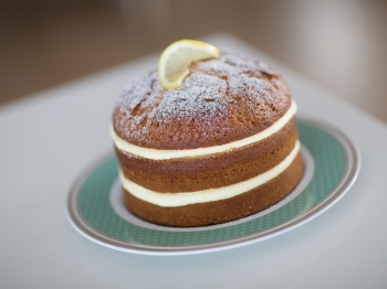 Sponge cake: ricetta originale e 6 rivisitazioni